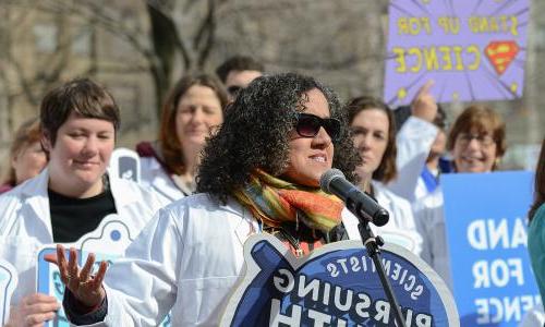 UCS scientist Astrid Caldas at a rally in 2017